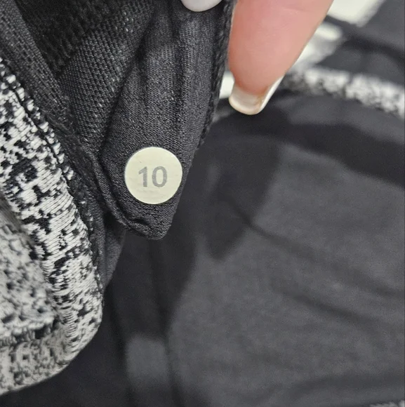 Lululemon Sport Bra - Picture 5 of 5